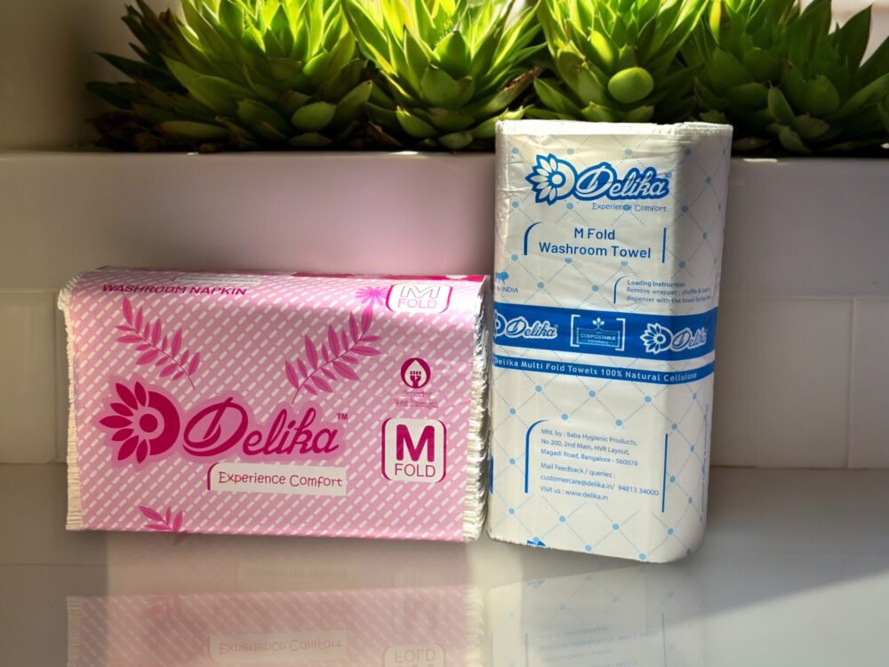 Delike M fold tissue
